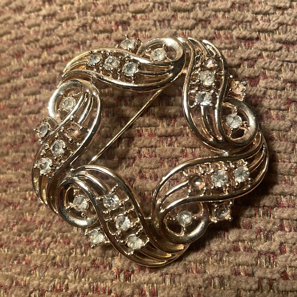 Costume Brooch gold tone clear stones
